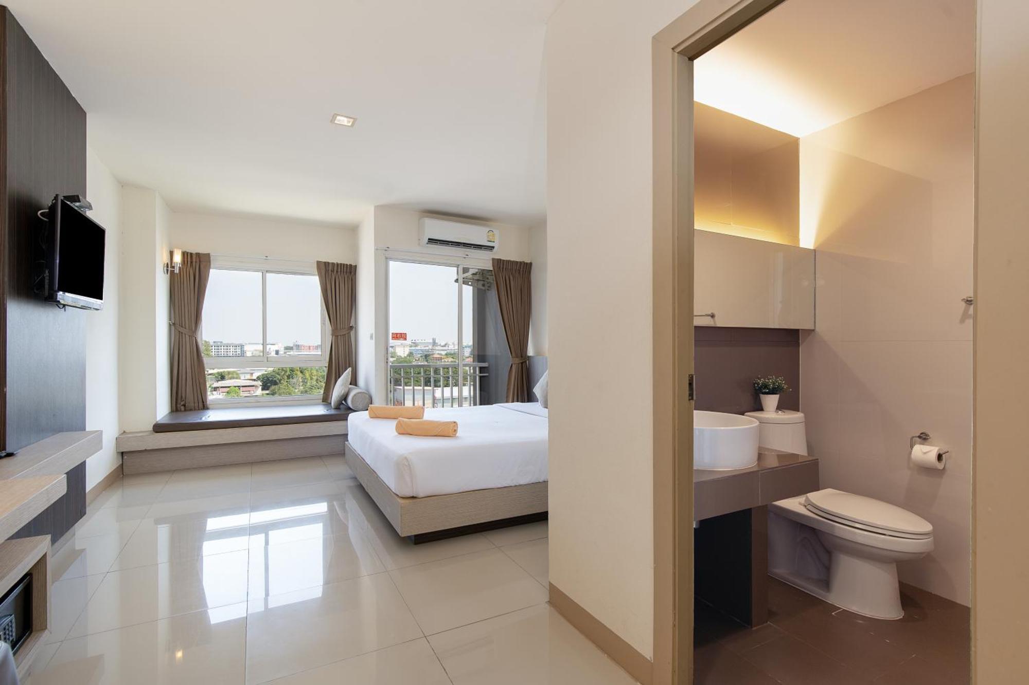 Leenova Hotel Bangkok Ngoại thất bức ảnh